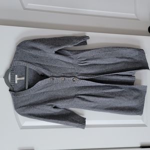 Maternity sweater w buttons